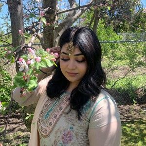 Meet your Posher, Ashna